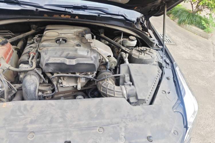 Used Cadillac ATS-L 2017 28T Fashion Edition Engine Bay Left