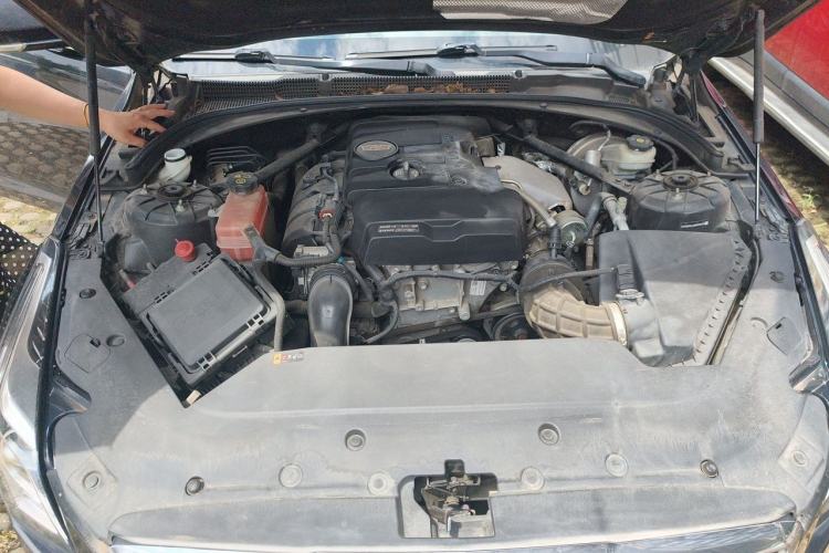 Used Cadillac ATS-L 2017 28T Tech Edition Engine Bay