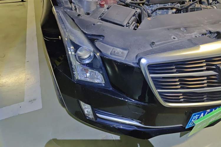 Used Cadillac ATS-L 2017 28T Tech Edition Engine Bay Right