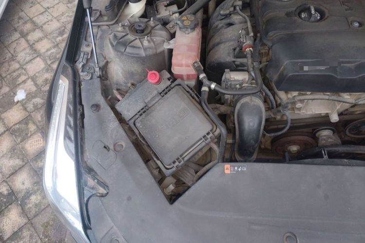 Used Cadillac ATS-L 2017 28T Fashion Edition Engine Bay Right