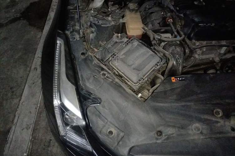 Used Cadillac ATS-L 2017 28T Fashion Edition Engine Bay Right