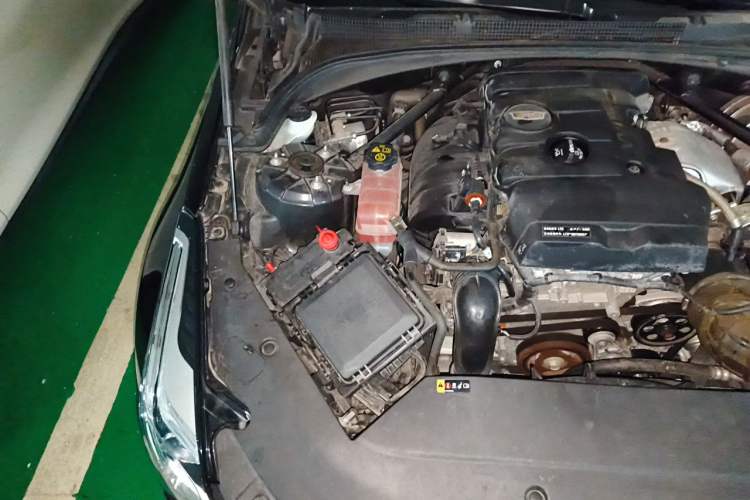 Used Cadillac ATS-L 2017 28T Fashion Edition Engine Bay Right
