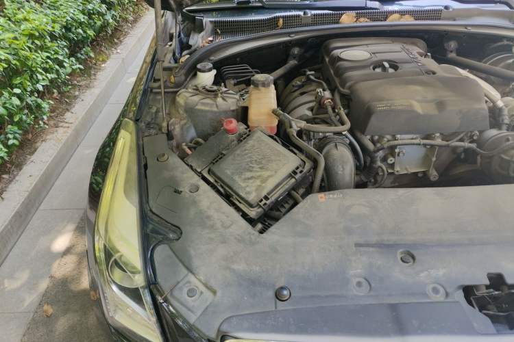 Used Cadillac ATS-L 2017 28T Fashion Edition Engine Bay Right