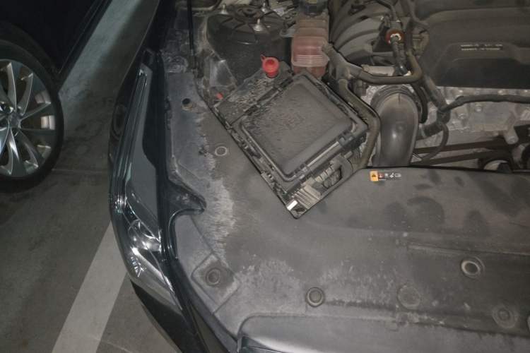 Used Cadillac ATS-L 2017 28T Tech Edition Engine Bay Right