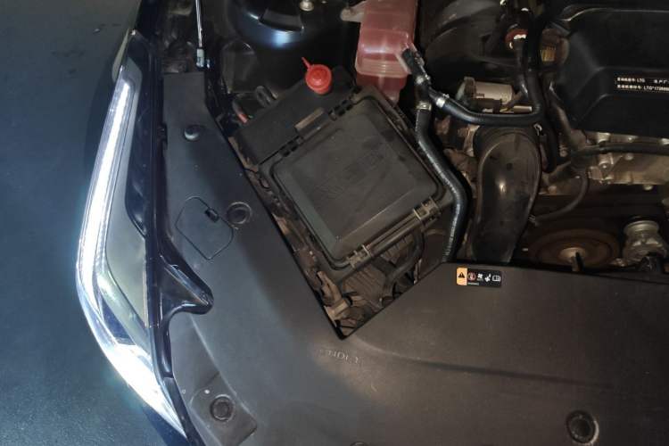 Used Cadillac ATS-L 2017 28T Fashion Edition Engine Bay Right