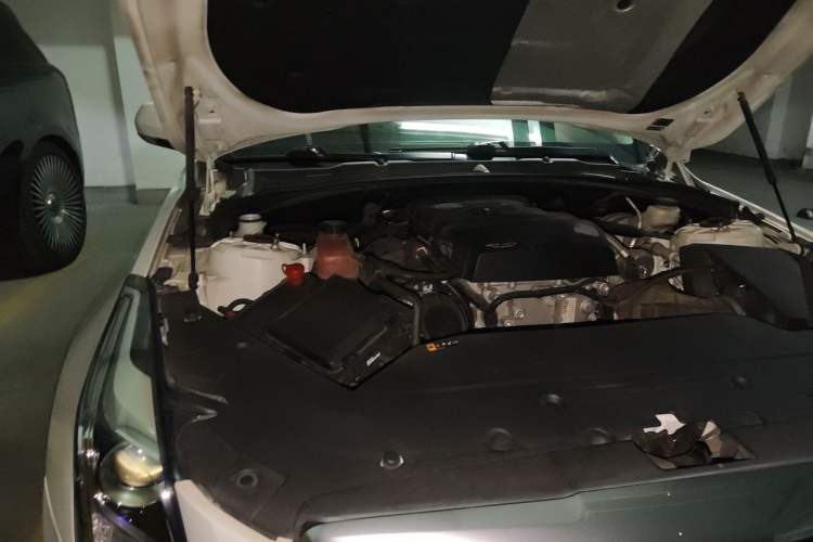Used Cadillac ATS-L 2017 28T Tech Edition Engine Bay Right