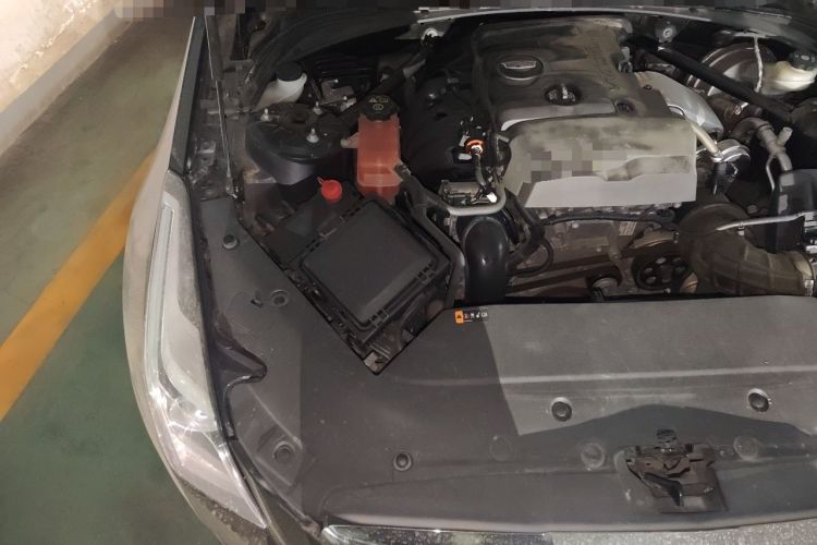 Used Cadillac ATS-L 2017 28T Fashion Edition Engine Bay Right