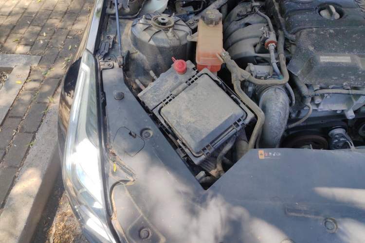 Used Cadillac ATS-L 2017 28T Fashion Edition Engine Bay Right