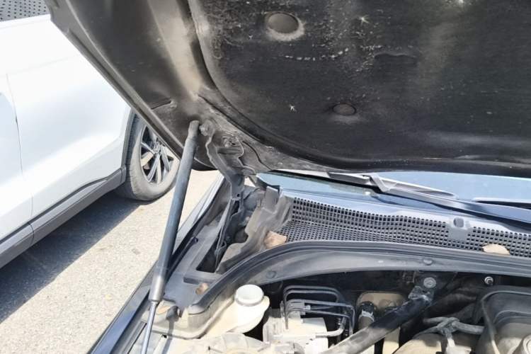 Used Cadillac ATS-L 2017 28T Fashion Edition Engine Bay Right