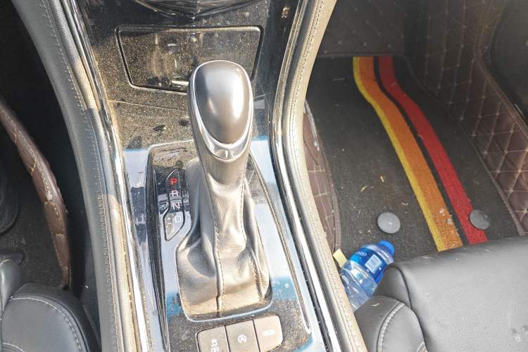 Used Cadillac ATS-L 2017 28T Tech Edition Gear Lever