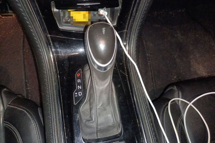 Used Cadillac ATS-L 2017 28T Fashion Edition Gear Lever