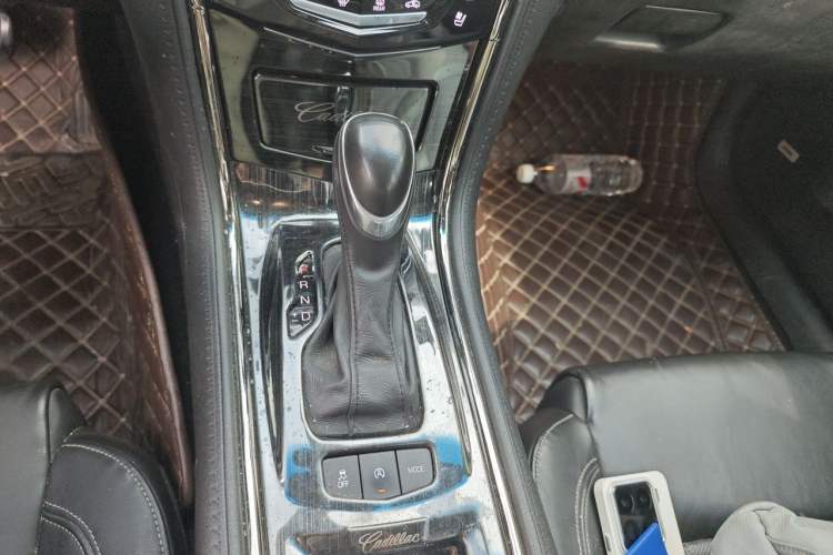 Used Cadillac ATS-L 2017 28T Fashion Edition Gear Lever
