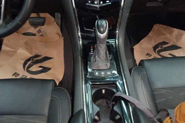 Used Cadillac ATS-L 2017 28T Tech Edition Gear Lever