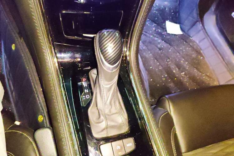 Used Cadillac ATS-L 2017 28T Tech Edition Gear Lever