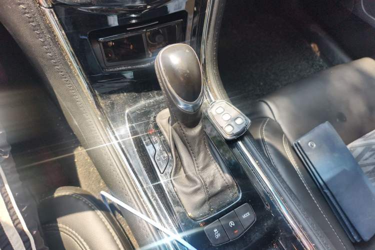 Used Cadillac ATS-L 2017 28T Tech Edition Gear Lever