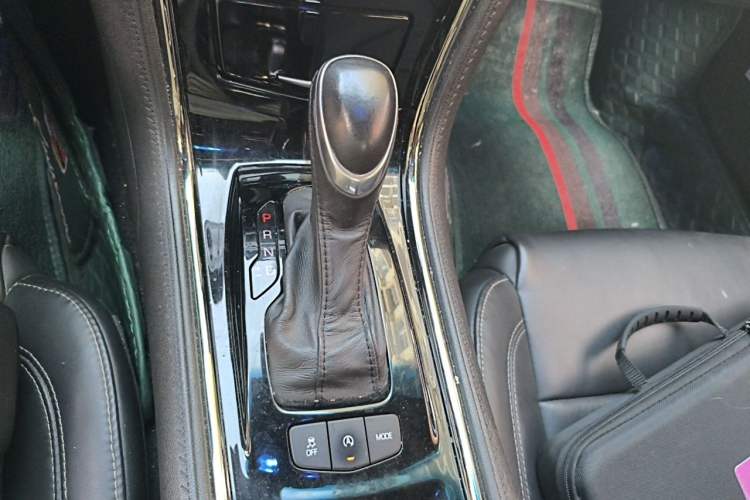 Used Cadillac ATS-L 2017 28T Fashion Edition Gear Lever