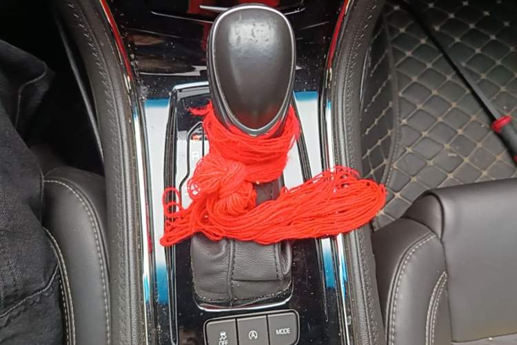 Used Cadillac ATS-L 2017 28T Tech Edition Gear Lever