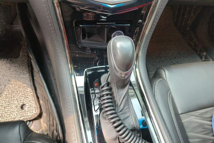 Used Cadillac ATS-L 2017 28T Tech Edition Gear Lever
