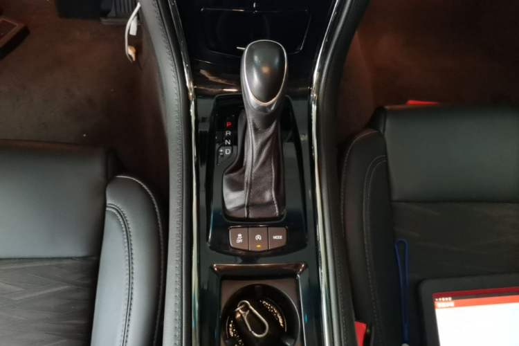 Used Cadillac ATS-L 2017 28T Tech Edition Gear Lever