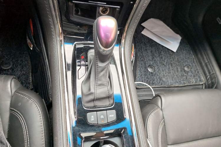 Used Cadillac ATS-L 2017 28T Fashion Edition Gear Lever
