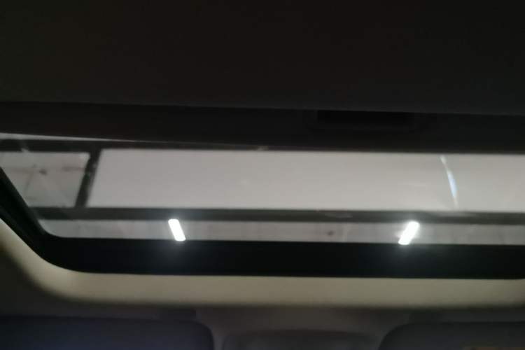 Used Cadillac ATS-L 2017 28T Fashion Edition Headliner