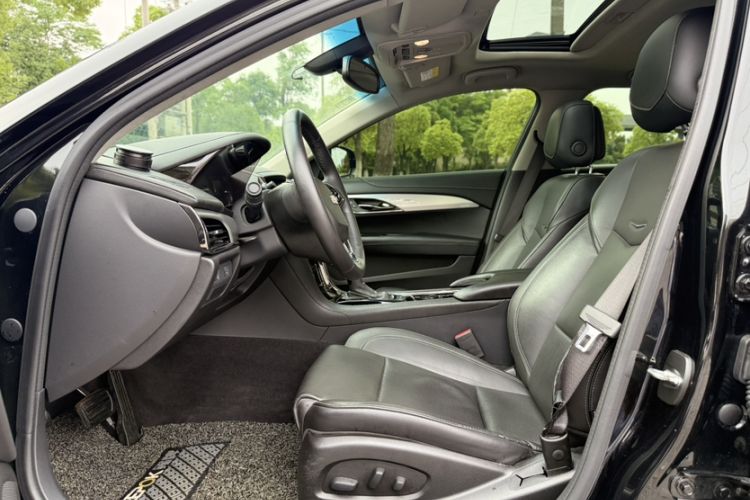 Used Cadillac ATS-L 2017 28T Fashion Edition Interior 2