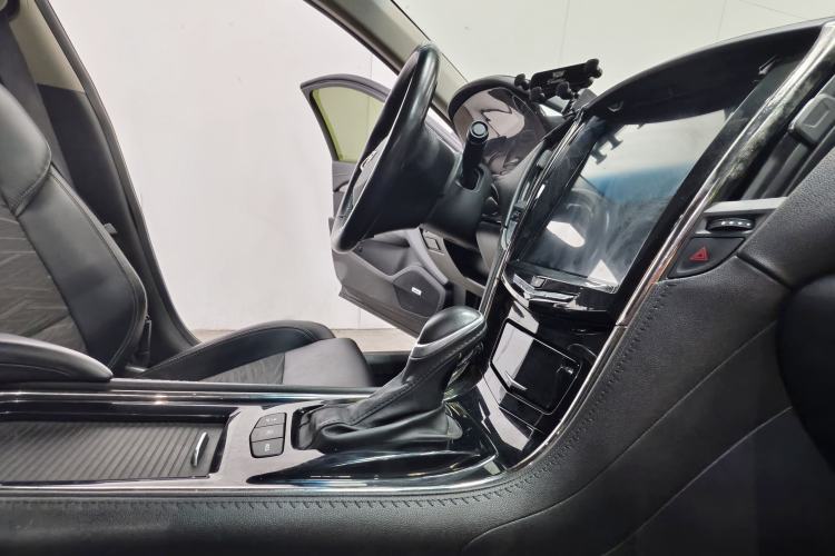 Used Cadillac ATS-L 2017 28T Tech Edition Interior 4