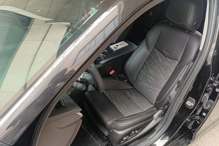 Used Cadillac ATS-L 2017 28T Tech Edition Left Front Seat