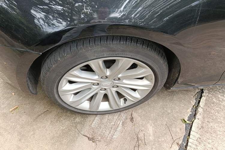 Used Cadillac ATS-L 2017 28T Tech Edition Left Front Wheel Hub