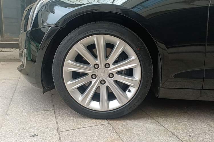 Used Cadillac ATS-L 2017 28T Tech Edition Left Front Wheel Hub