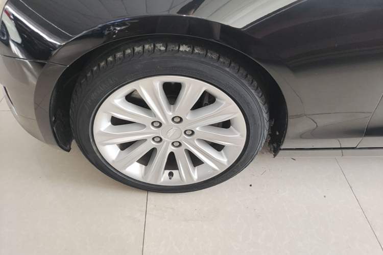 Used Cadillac ATS-L 2017 28T Tech Edition Left Front Wheel Hub