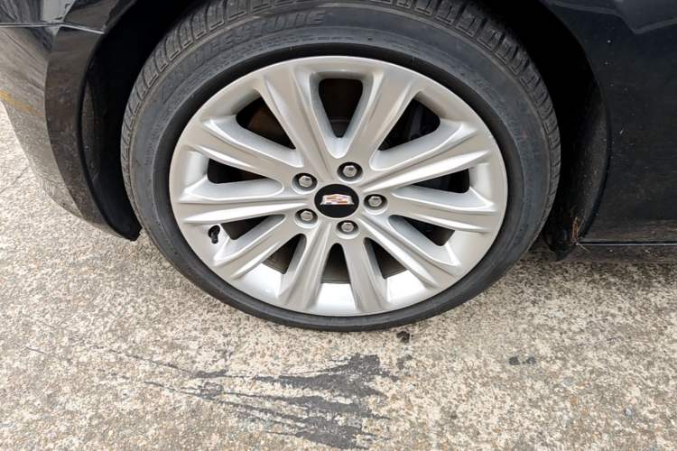 Used Cadillac ATS-L 2017 28T Fashion Edition Left Front Wheel Hub