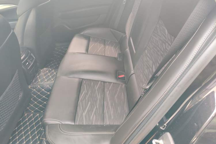 Used Cadillac ATS-L 2017 28T Tech Edition Left Rear Seat