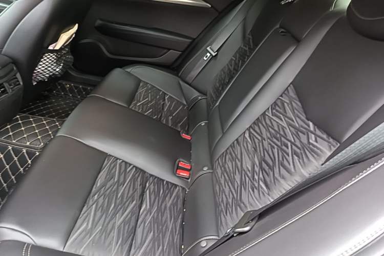 Used Cadillac ATS-L 2017 28T Tech Edition Left Rear Seat