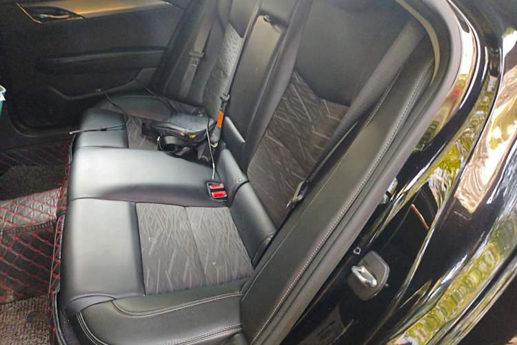 Used Cadillac ATS-L 2017 28T Tech Edition Left Rear Seat