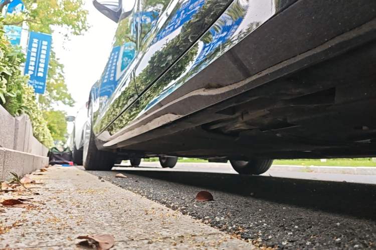 Used Cadillac ATS-L 2017 28T Tech Edition Left Side Sill