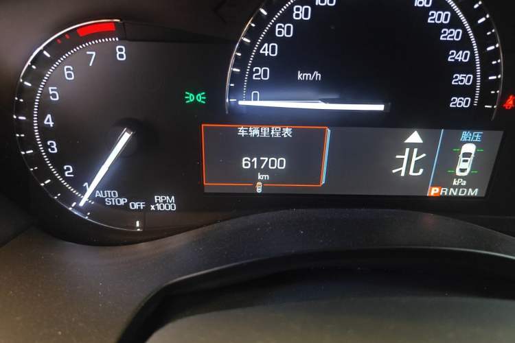 Used Cadillac ATS-L 2017 28T Fashion Edition Odometer Close Up