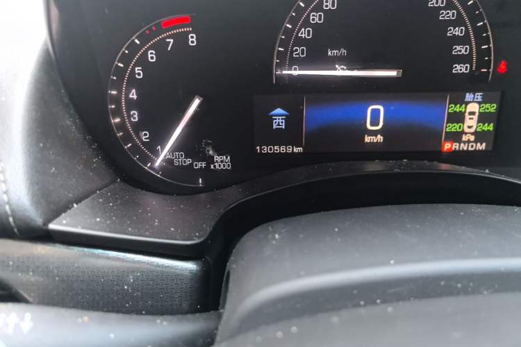 Used Cadillac ATS-L 2017 28T Tech Edition Odometer Close Up