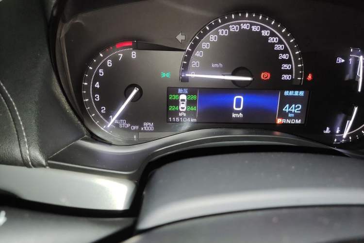 Used Cadillac ATS-L 2017 28T Fashion Edition Odometer Close Up