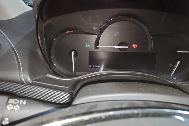 Used Cadillac ATS-L 2017 28T Fashion Edition Odometer Close Up