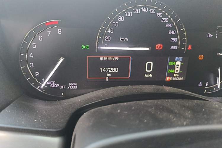 Used Cadillac ATS-L 2017 28T Fashion Edition Odometer Close Up
