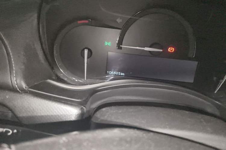 Used Cadillac ATS-L 2017 28T Tech Edition Odometer Close Up