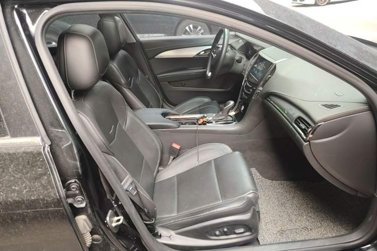 Used Cadillac ATS-L 2017 28T Fashion Edition Right Front Seat
