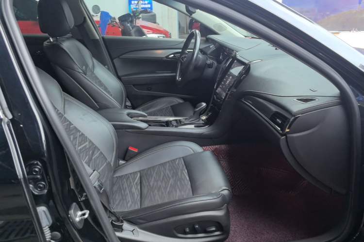 Used Cadillac ATS-L 2017 28T Tech Edition Right Front Seat