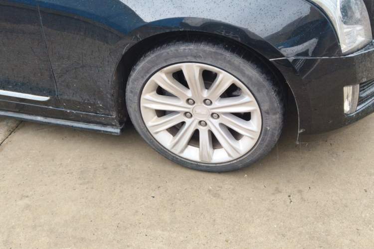 Used Cadillac ATS-L 2017 28T Fashion Edition Right Front Wheel Hub