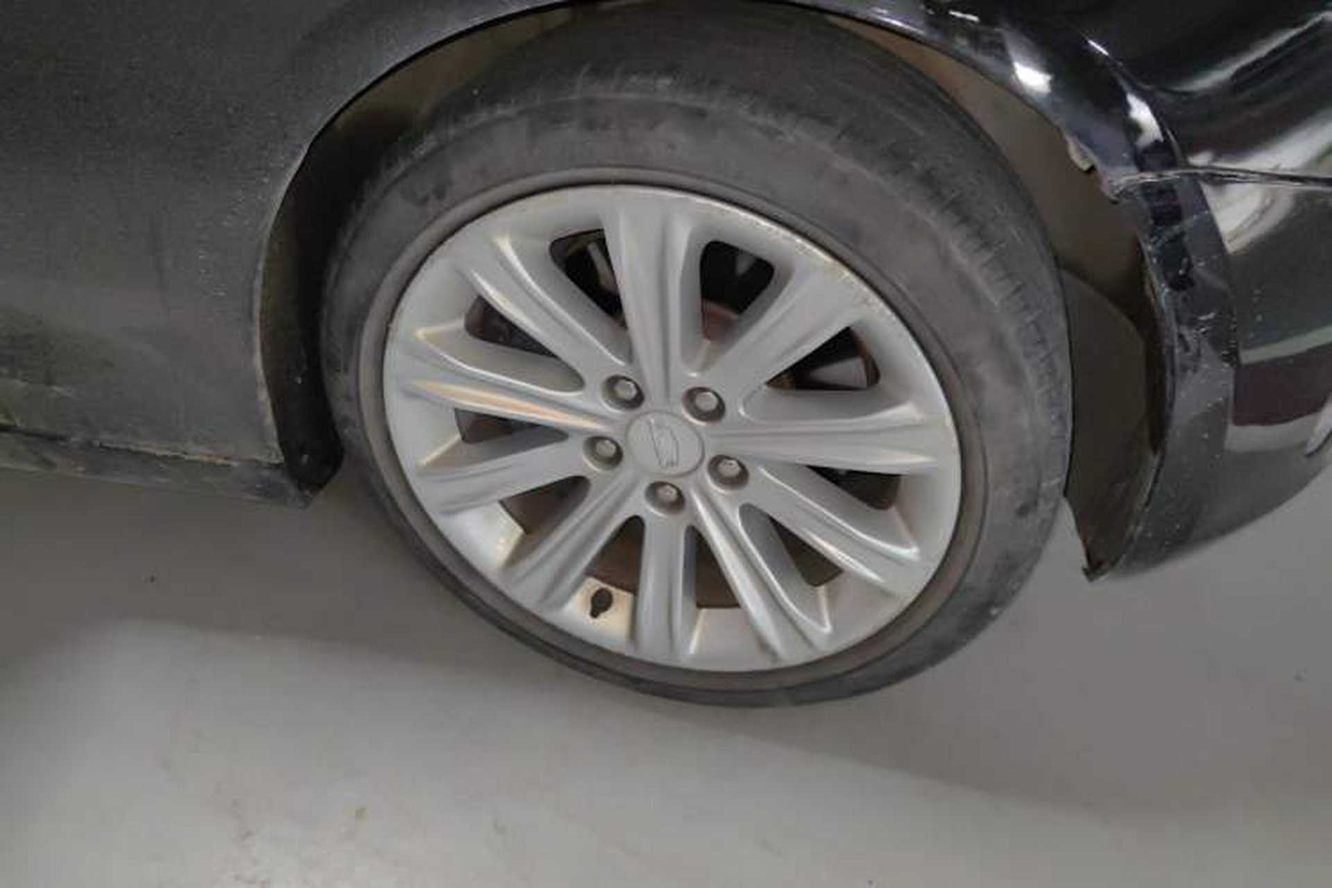 Used Cadillac ATS-L 2017 28T Fashion Edition Right Front Wheel Hub