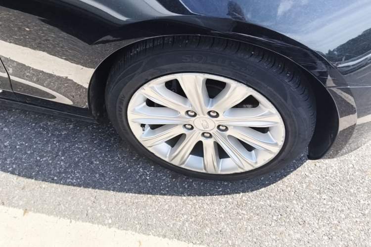 Used Cadillac ATS-L 2017 28T Fashion Edition Right Front Wheel Hub