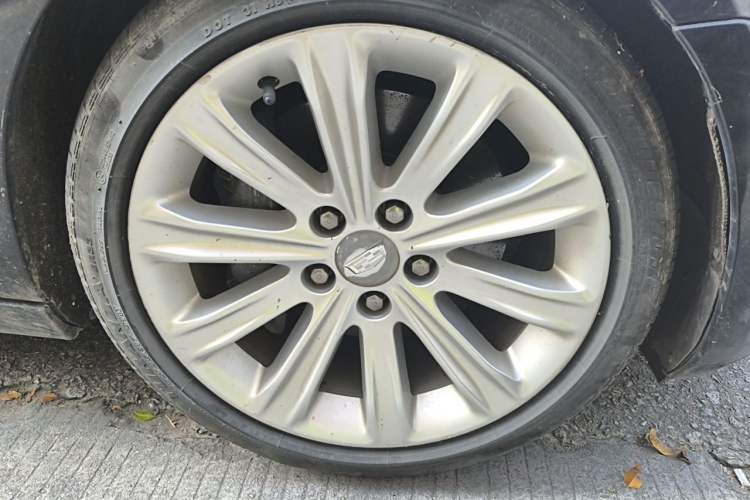Used Cadillac ATS-L 2017 28T Fashion Edition Right Front Wheel Hub