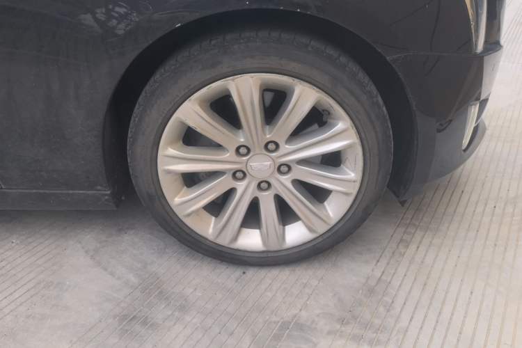 Used Cadillac ATS-L 2017 28T Fashion Edition Right Front Wheel Hub
