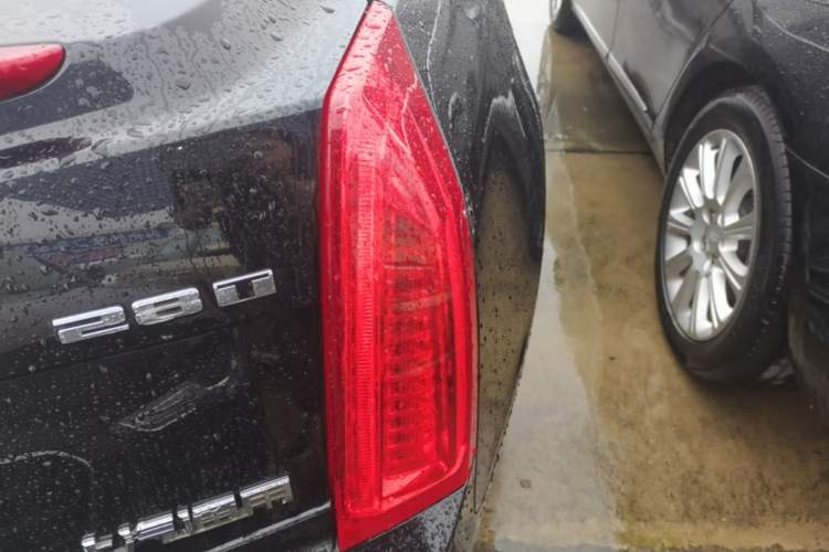 Used Cadillac ATS-L 2017 28T Fashion Edition Right Rear Taillight